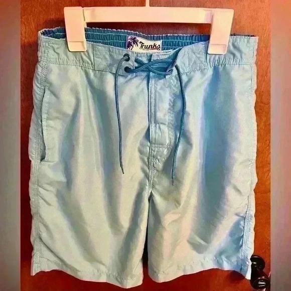 Men’s Small Trunks - Picture 1 of 3